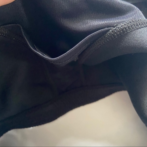 NB New Balance Sports Bra - Picture 6 of 7